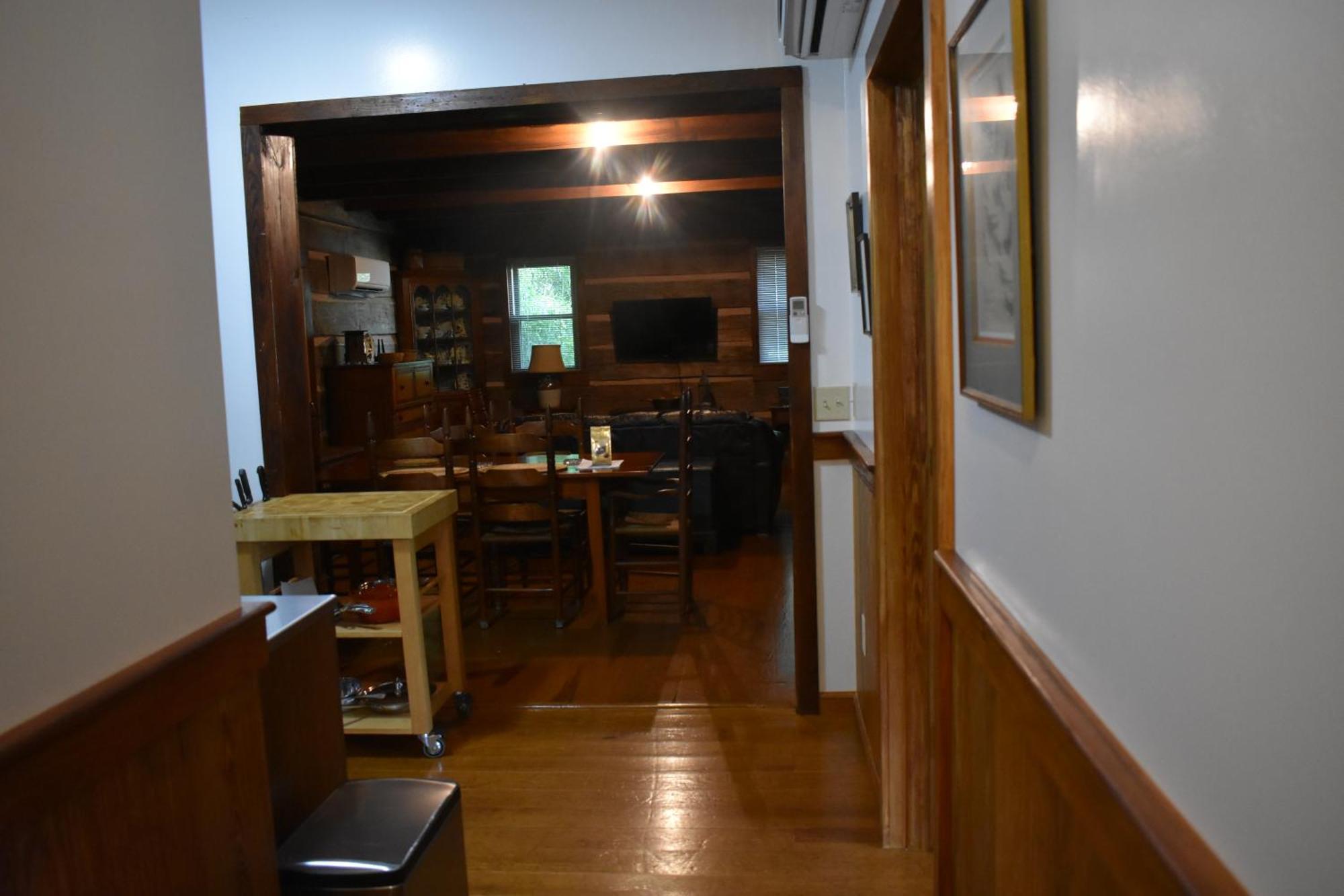 Restored1850S Log Cabin, With Gazebo And Gardens! 1 Mile To Downtown Weaverville Exterior photo