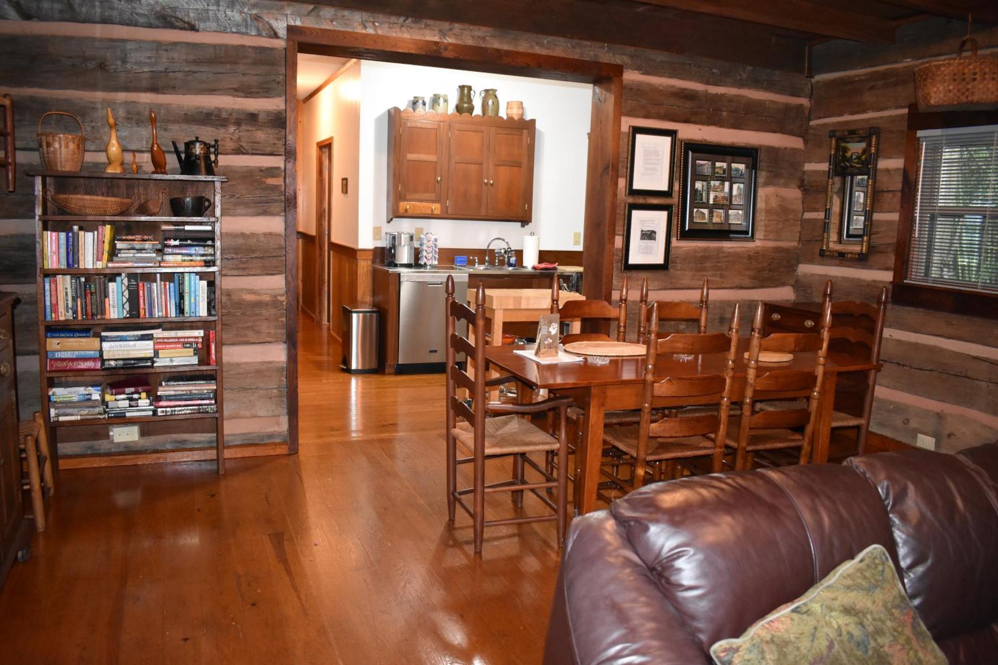 Restored1850S Log Cabin, With Gazebo And Gardens! 1 Mile To Downtown Weaverville Exterior photo