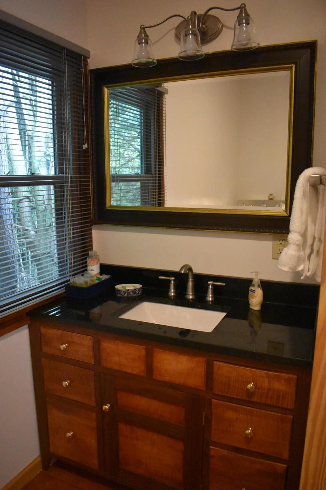 Restored1850S Log Cabin, With Gazebo And Gardens! 1 Mile To Downtown Weaverville Exterior photo