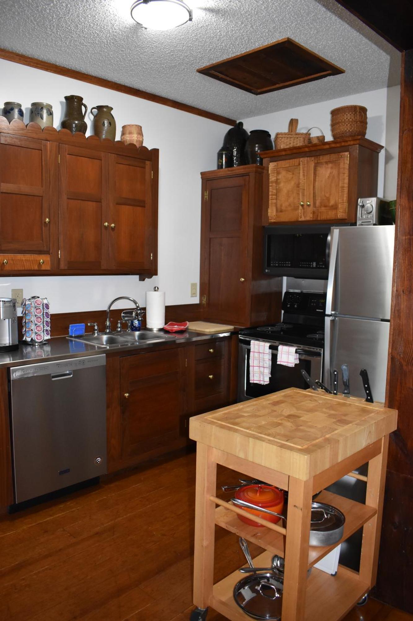 Restored1850S Log Cabin, With Gazebo And Gardens! 1 Mile To Downtown Weaverville Exterior photo