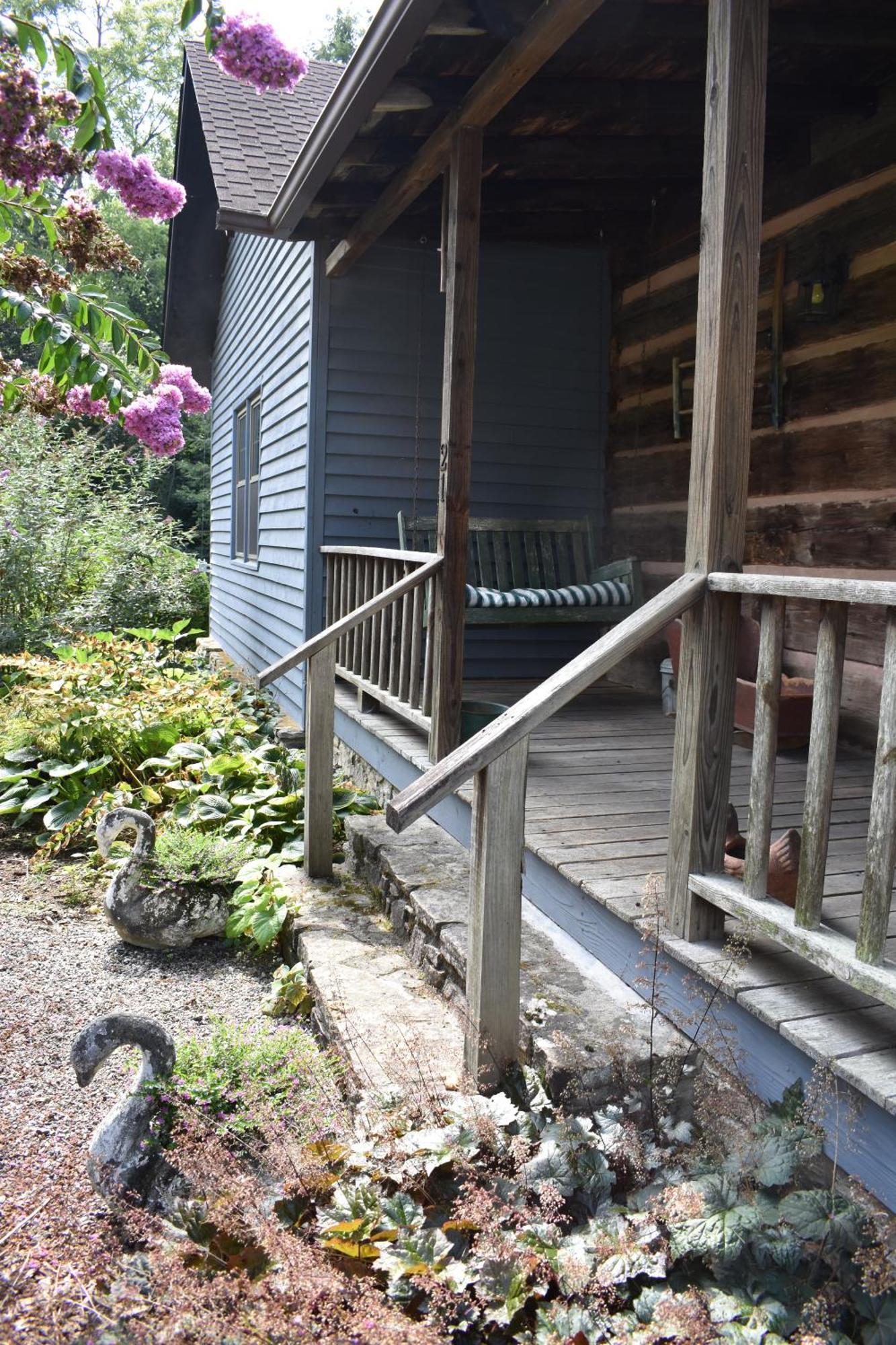 Restored1850S Log Cabin, With Gazebo And Gardens! 1 Mile To Downtown Weaverville Exterior photo